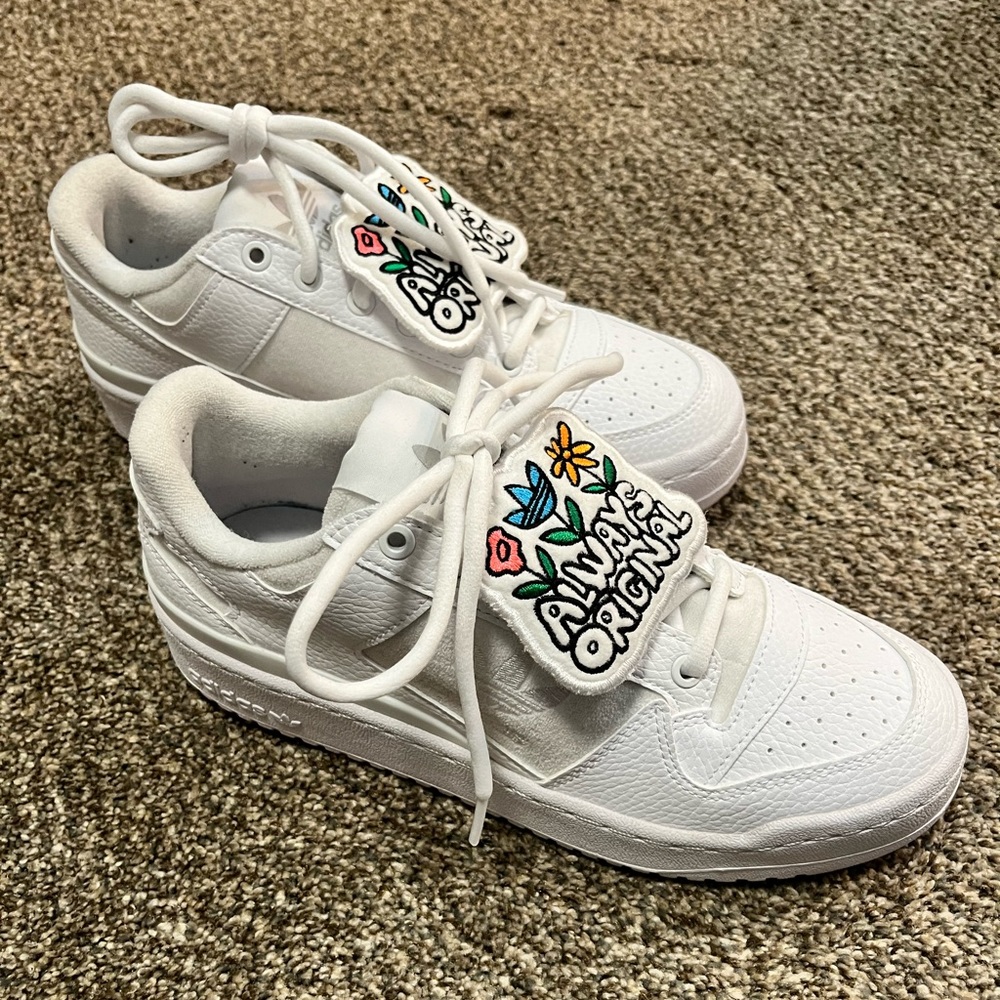 Forum Low- 8 1/2
